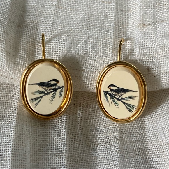 Jewelry - Vintage chickadee earrings goldtone
